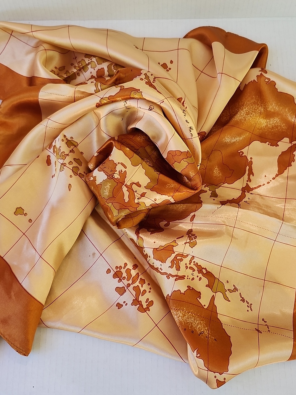 VINTAGE WORLD MAP SCARF